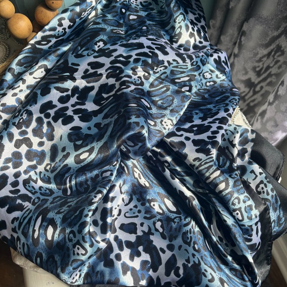 SILK SCARF Leopard Print Shades of Blue Size Large  NWT